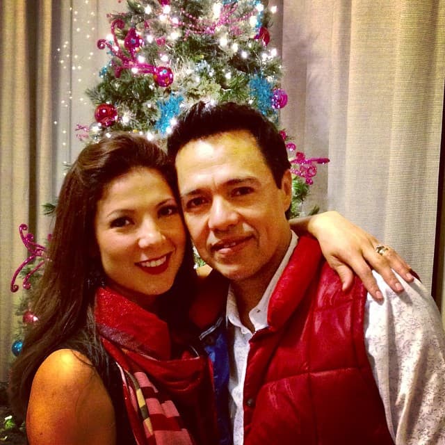 Un día después, el 27 de diciembre, Priscila recordó su boda religiosa con otra imagen en la misma red social.