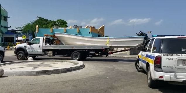 Policía interviene con inmigrantes indocumentados en costa del oeste