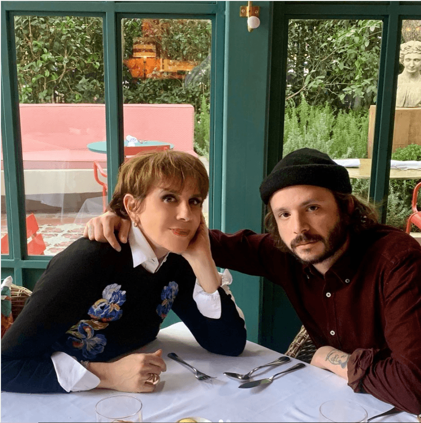 Rebecca Jones y su hijo Max