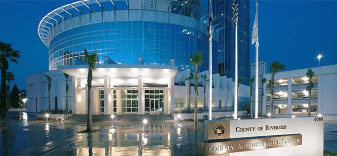 Riverside publica lista de propietarios a quienes debe dinero