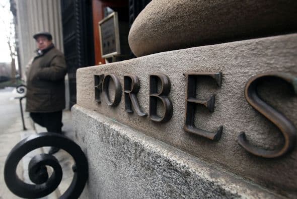 California es el estado con el mayor número de millonarios. En la lista de los 400 más ricos, 80 hacen parte del estado dorado, mientras que el estado que sigue es Nueva York con 65 millonarios.