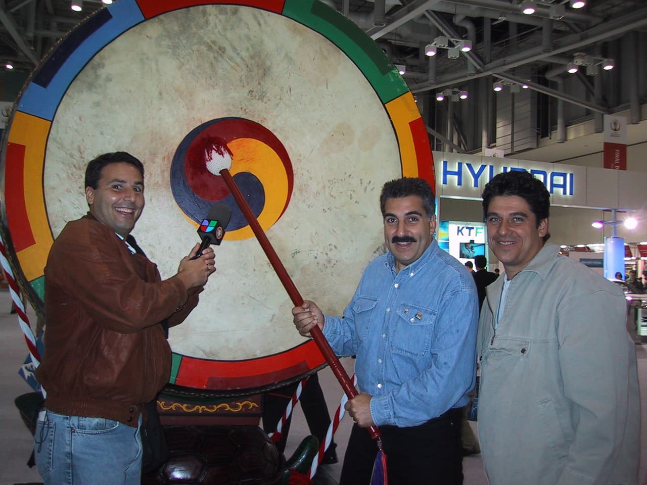 Fernando Fiore fue uno de los presentadores que dejó huella en República Deportiva, que cumple dos décadas, y durante sus 15 años en el programa el argentino marcó múltiples momentos de diversión y buena energía.