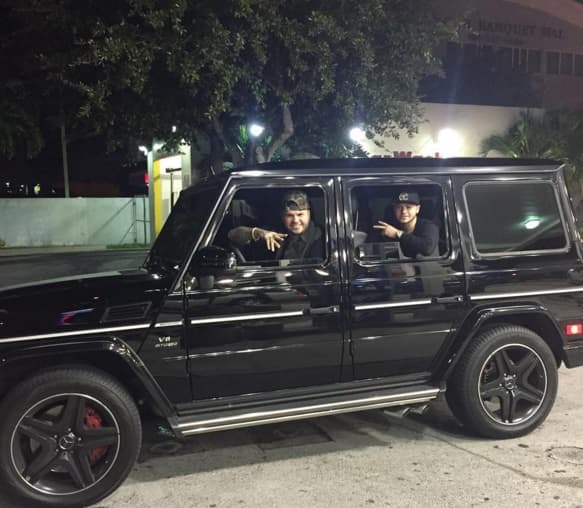 Farruko tiene mucho power, y con este tipo de lujitos demuestra que sabe muy bien consentirse.