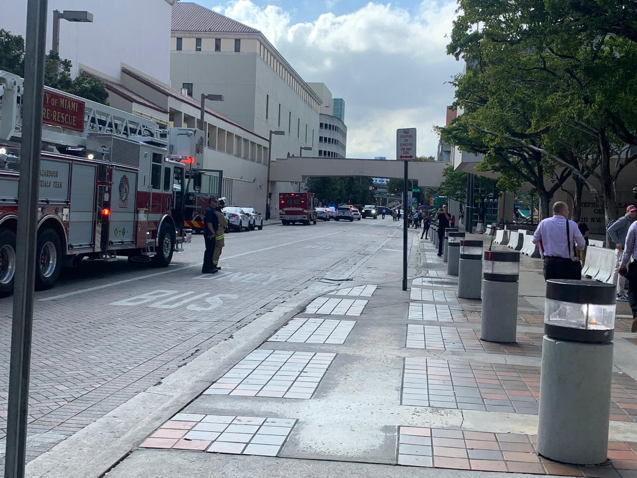 Es por eso que las personas sintieron que se balancearon los rascacielos en el Downtown de Miami este martes.