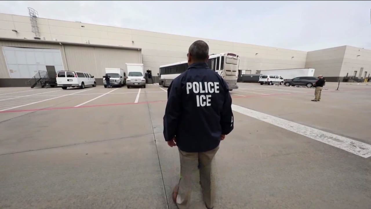Dallas define si cambia política policial sobre cooperación con ICE tras ultimátum del estado