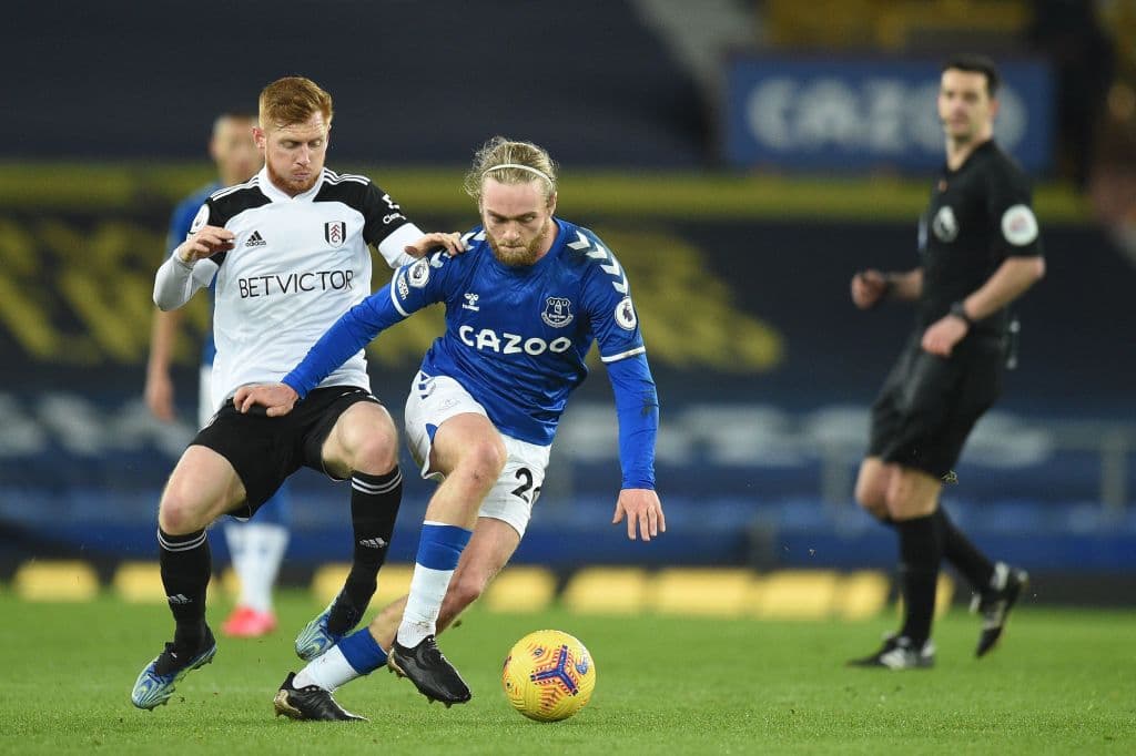 Fulham derrota al Everton y Arsenal golea en la Premier League