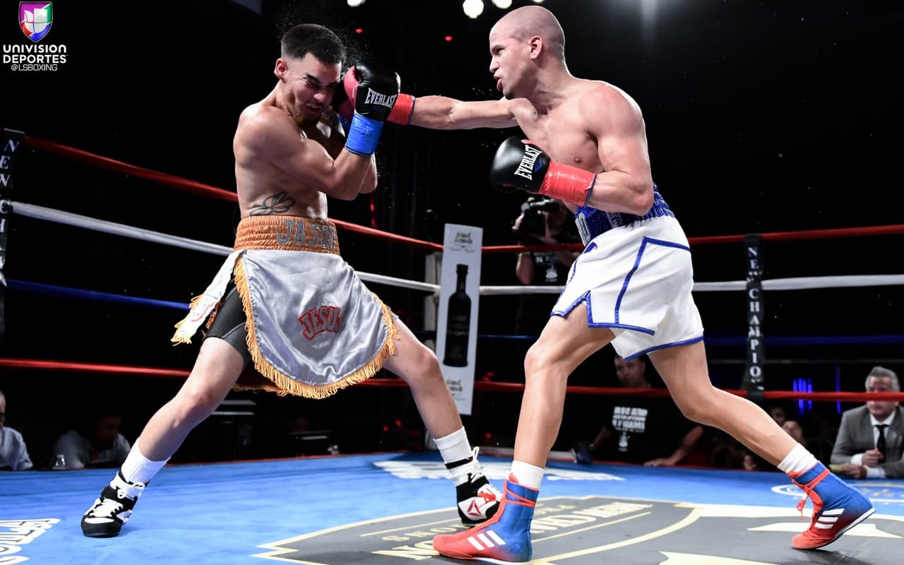 Jorge de Jesús Romero dominó a Jason Vera durante ocho rounds para mantener su invicto.