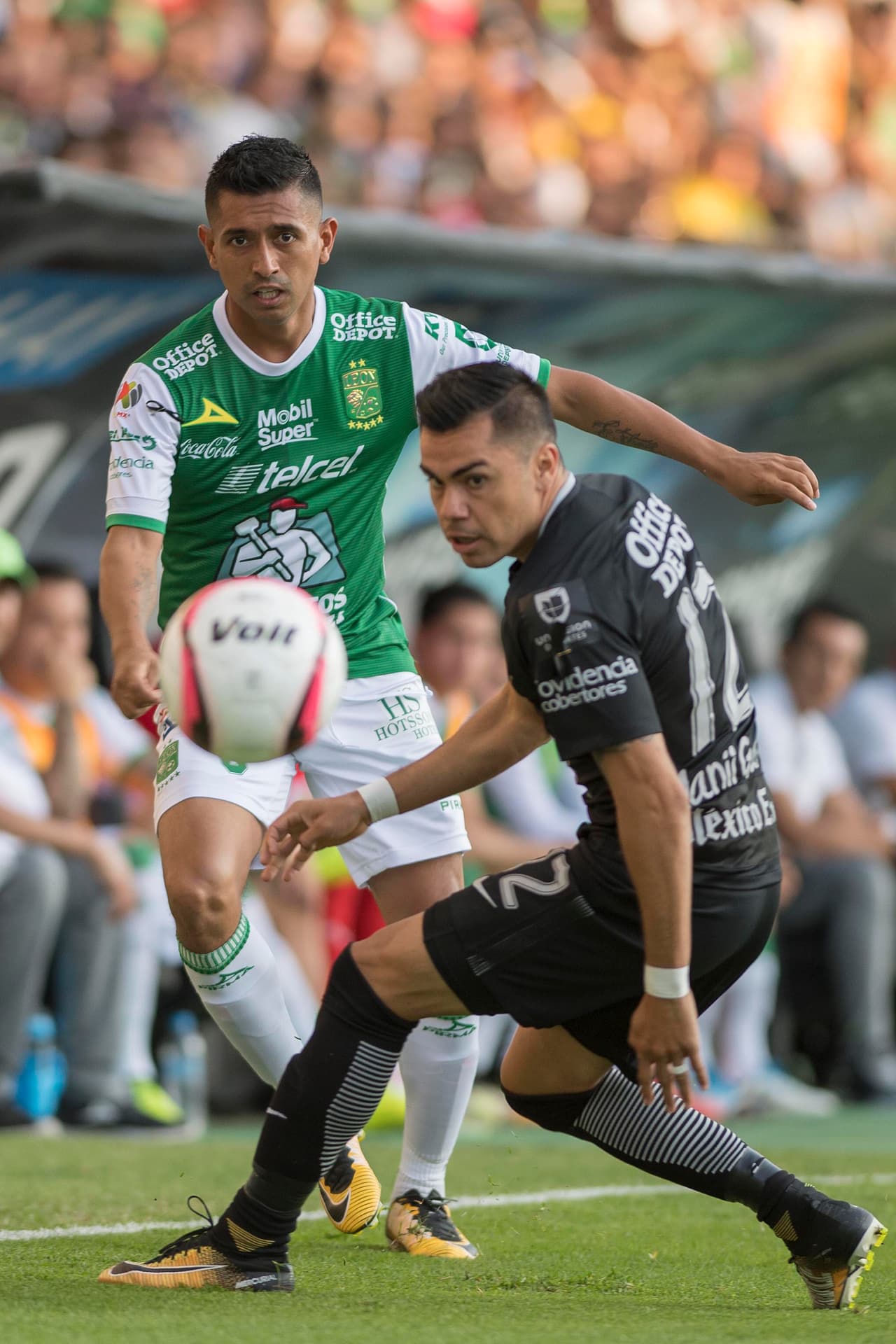 Al minuto 52 Pachuca recortó distancias pero de poco valió la anotación. El marcador final fue un 3-1 en favor del León.