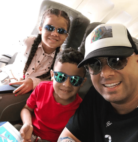 Juan Luis Morera Luna, mejor conocido como Wisin, es un amoroso padre de dos niños: Yelena y Dylan.