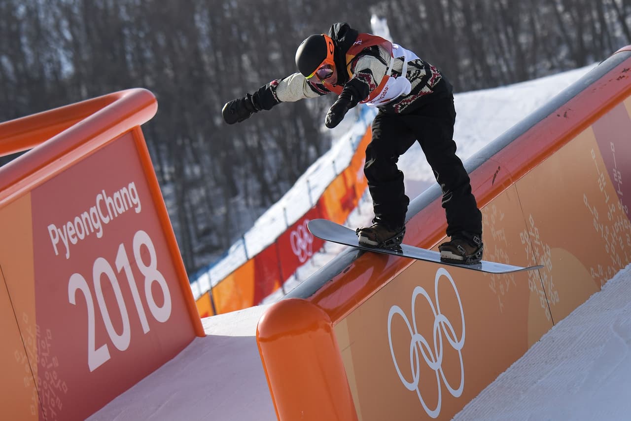 Pero no conforme con llegar, McMorris lideraba la prueba tras la segunda fase, con 85.20 unidades.