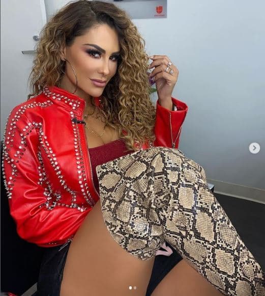 Por otro lado, un usuario señaló que el secreto de 'El bombón asesino' para lucir impecable era precisamente su maquillista profesional: "Esto explica porque siempre te ves bien".