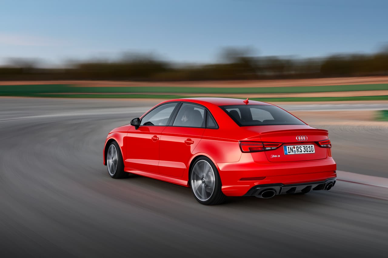 Dynamic photo Colour: Catalunya Red