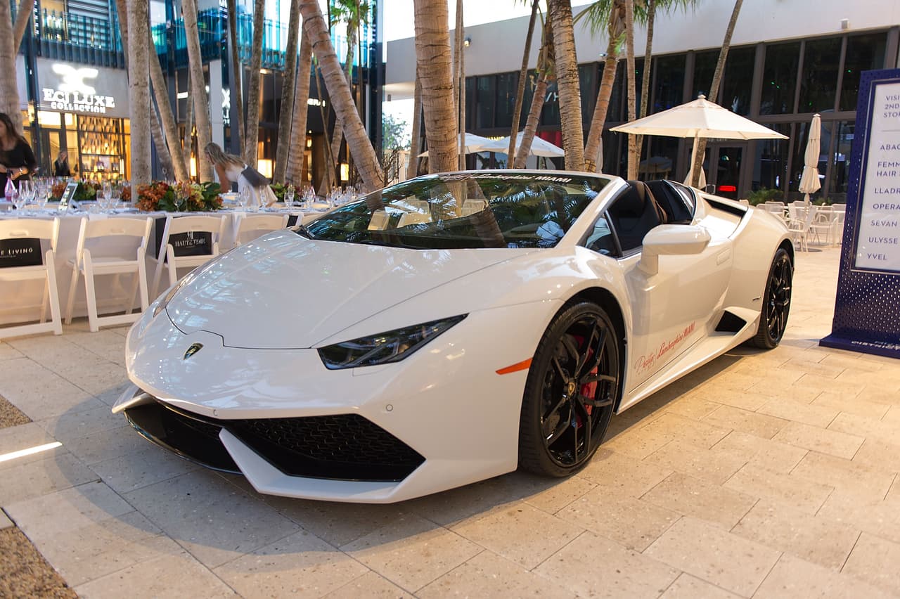 Se declara culpable hombre de Miami que compró un Lamborghini con fondos de ayuda del coronavirus