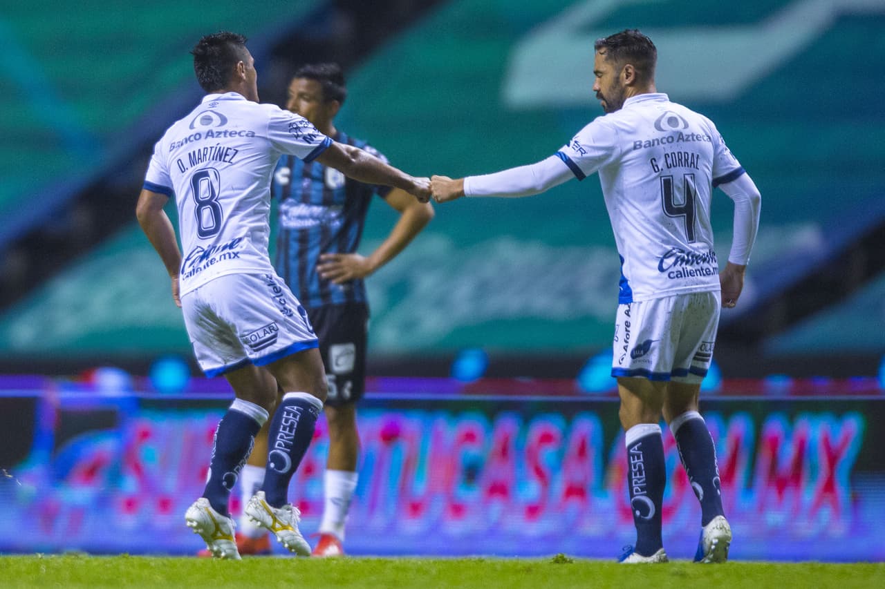 Definió dentro del área de pierna izquierda con asistencia de Salvador Reyes.