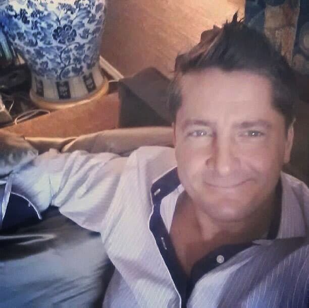 En el 2010 se le relacionó a 
<b><a href="http://www.univision.com/temas/sherlyn-gonzalez">Sherlyn</a></b> con 
<b>Alejandro Basteri</b>, el hermano menor de 
<b><a href="http://www.univision.com/temas/luis-miguel">Luis Miguel</a></b>.