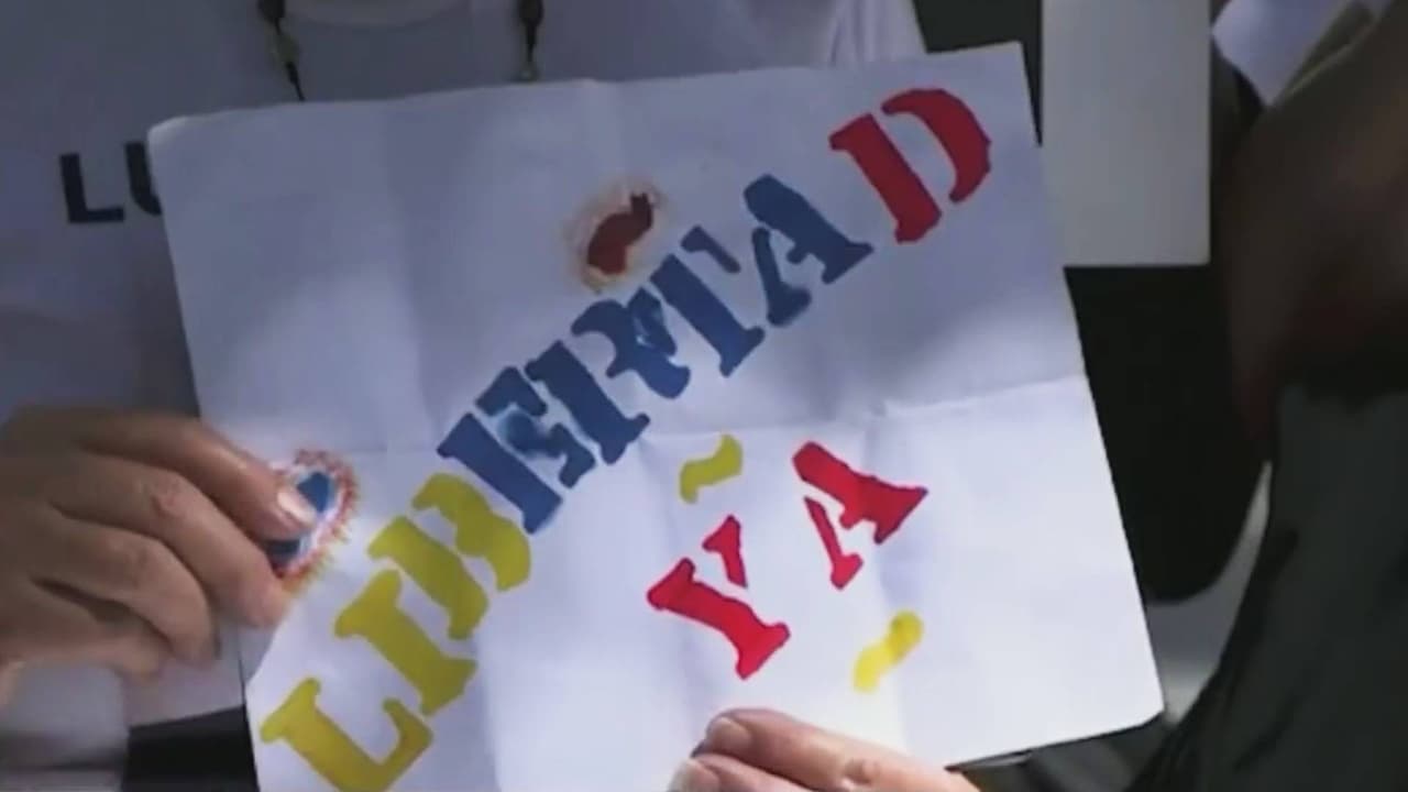 Venezuela ha liberado a 11 presos políticos, entre ellos varios extranjeros: las noticias del día