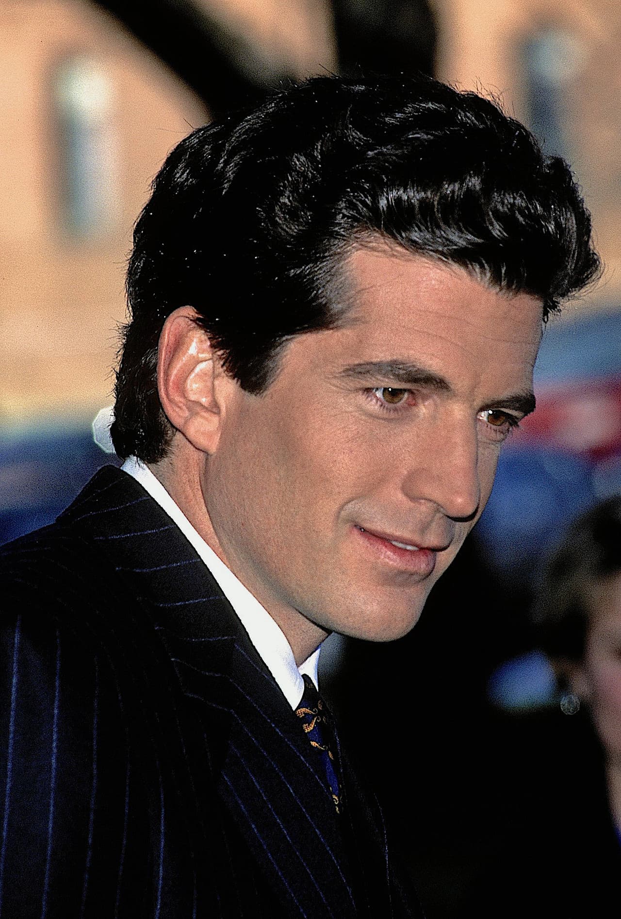 La muerte de John F. Kennedy Jr. reavivó la teoría de que alrededor de esa familia existe una 
<b><a href="https://www.univision.com/miami/la-maldicion-de-los-kennedy-las-desdichas-del-clan-desde-hace-70-anos" target="_blank">especie de "maldición"</a></b> por la forma trágica en la que han muerto varios de sus miembros.