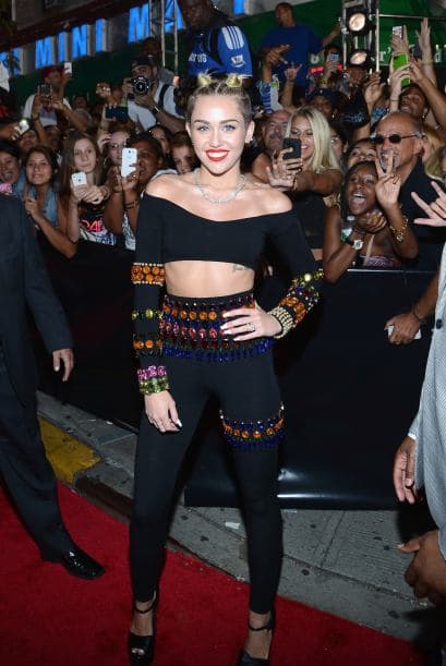 Miley ¿quién te dijo que esas coletas se te veían bien?