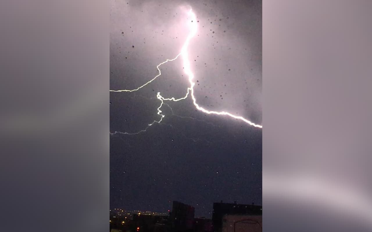 Retrato de una tormenta eléctrica: imágenes captadas por residentes de Houston. Cortesía Dulce_Trechuelo.