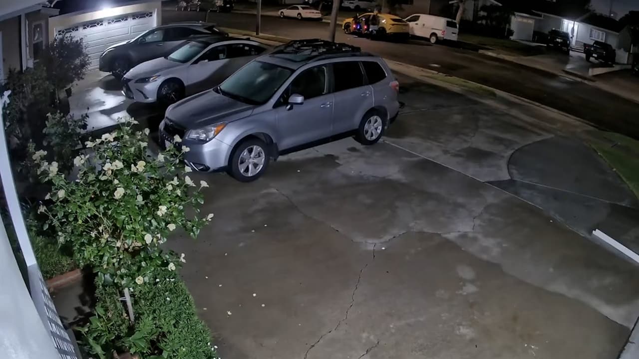 Ladrones se bajan de un Lamborghini y roban convertidor catalítico en Torrance