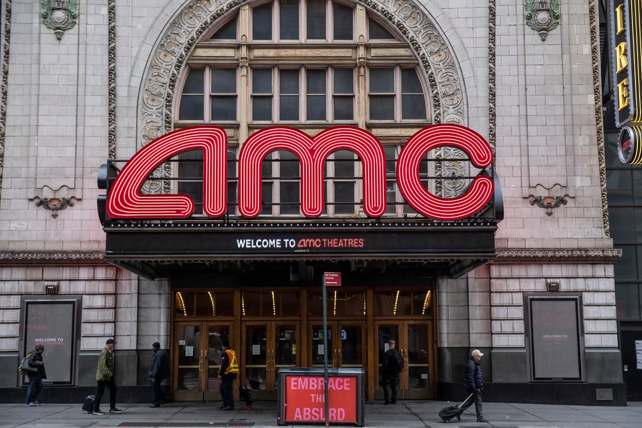 Estas salas de teatro de AMC en Chicago reabren con boletos a 15 centavos, el primer día