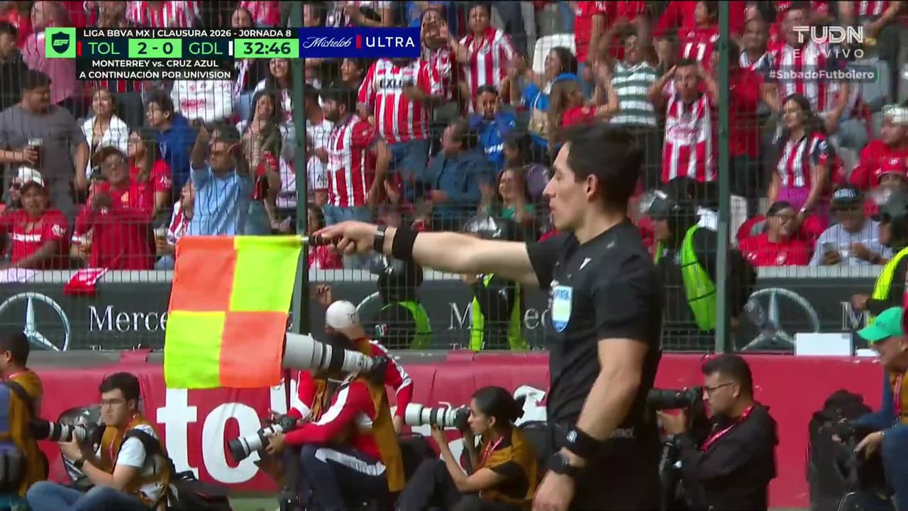 Segundo gol anulado a Chivas: La Hormiga estaba adelantado ante Toluca