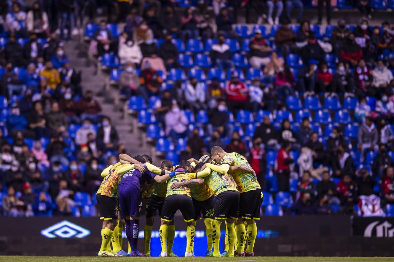 Puebla y Atlas se presentaban en el Cuauhtémoc por la lucha del liderato en la Liga MX.