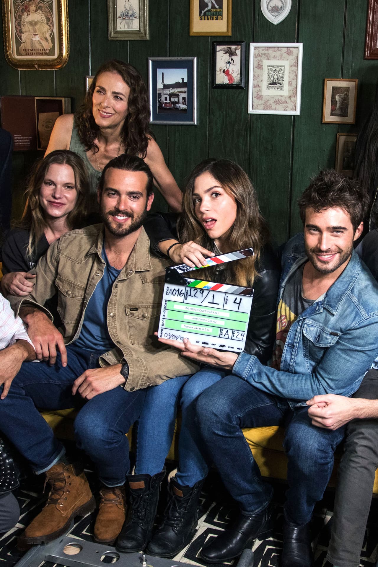 El actor ya había comenzado el rodaje de 'Instrucciones para Su', su segunda película, pero fue despedido el lunes 8 de abril por el escándalo que vive actualmente.