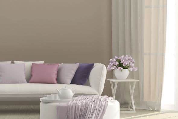 Clásico. Si evitas correr riesgos a la hora de vestirte o decorar, te sentirás cómoda con este estilo.