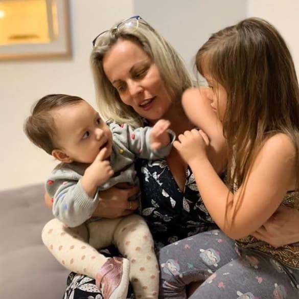 Carito se emocionó al compartir esta imagen de su hermana Sandra, donde lamenta que hace mucho tiempo no la ve.