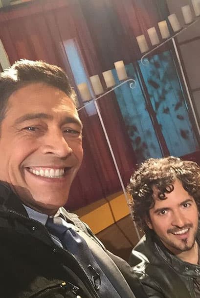 Johnny fue uno de los más exitosos entre las chicas que se soltaban en gritos cada vez que lo veían.