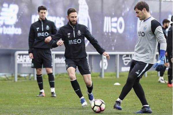 Miguel Layún rinde tributo a Iker Casillas con emotivo mensaje