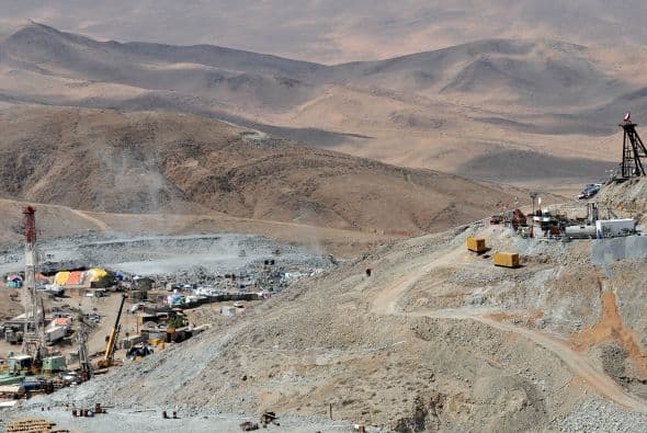 Los simulacros permitirán decidir si finalmente se ocupará la cápsula Fénix, que la semana pasada tuvo algunos inconvenientes durante varios ensayos sin personas en su interior.