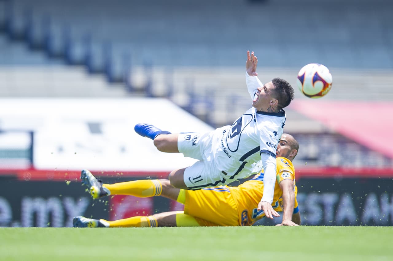 Los Tigres de la UANL y los Pumas de la UNAM no se hacen daño durante la Jornada 15 de la Liga MX. Durante el encuentro que se llevo a cabo en el Olímpico Universitario, el VAR fue el protagonista del partido, pues anuló goles para ambas escuadras y reparten puntos.