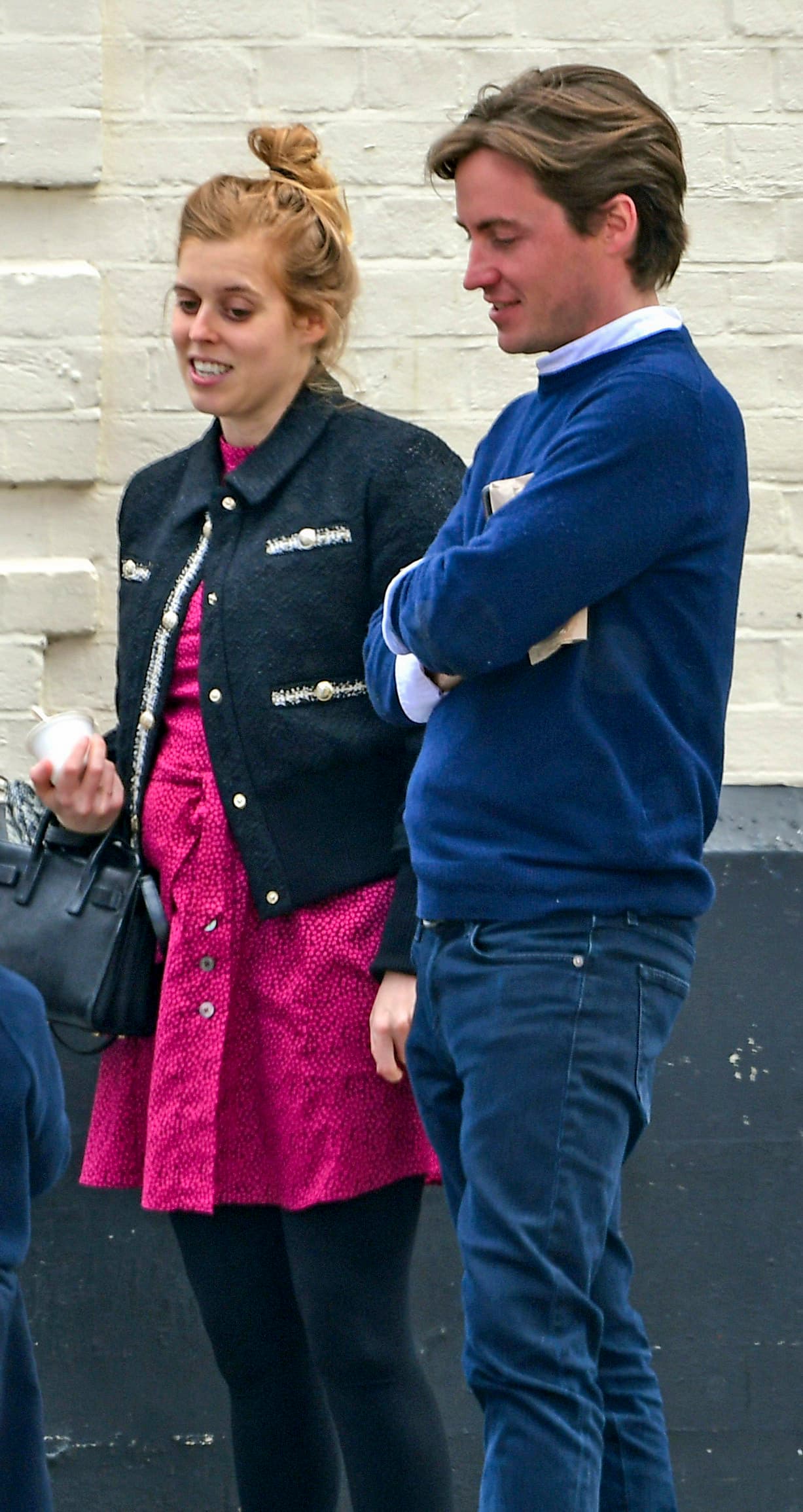 Aunque el hijo de la pareja tendrá un título de la realeza italiana, no ostentará ninguno por parte de la corona británica ya que una ley que data de 1917 establece que solo los hijos y nietos del rey o la reina pueden heredar títulos. 
<br>