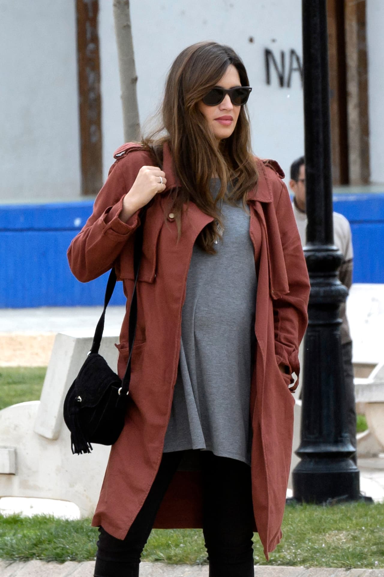 Luce bellísima con su barriguita.