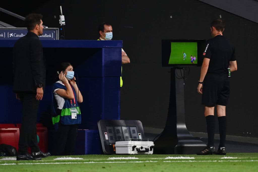 Nuevamente el equipo del ‘Cholo’ fue pillado en fuera de lugar; se mantenía el marcador sin goles.