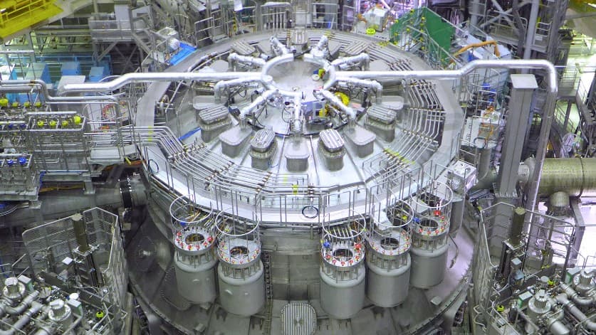 Así funciona el mayor reactor de fusión nuclear del mundo: el 'santo grial' de la energía del futuro