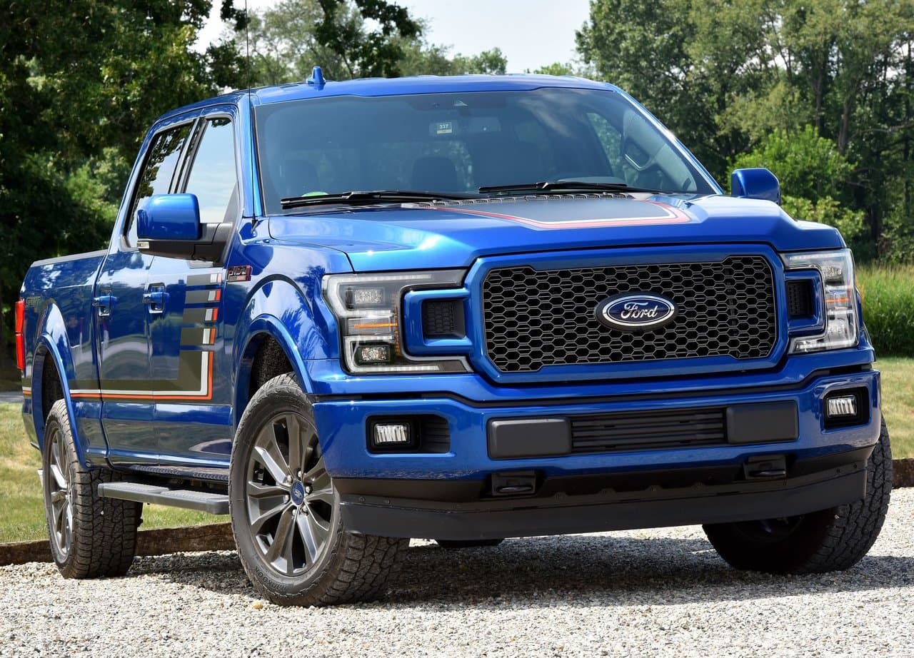 <b>Ford</b>
<br>
<br>La casa del óvalo tiene hasta un 20% de descuento en modelos seleccionados, entre ellos algunas variantes de la Ford F-150 2019 y el Ford Ecosport 2019.
<br>
<br>En imagen: Ford F-150 2019
<br>