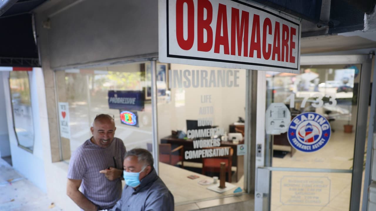 Cierre de gobierno: ¿cómo se ven afectados quienes tienen Obamacare por la falta de acuerdo?