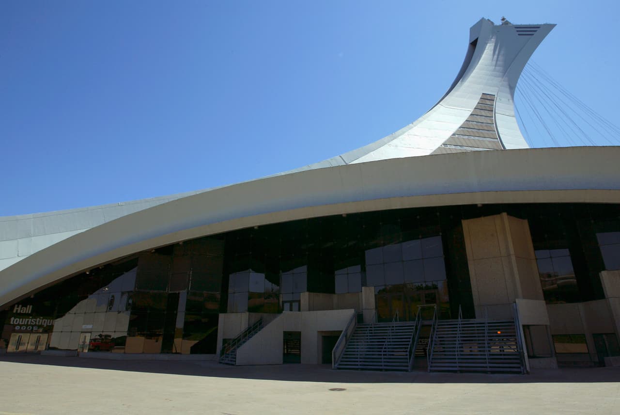 Con capacidad para 56,000 personas, el Estadio Olímpico fue diseñado por el arquitecto francés Roger Taillibert
