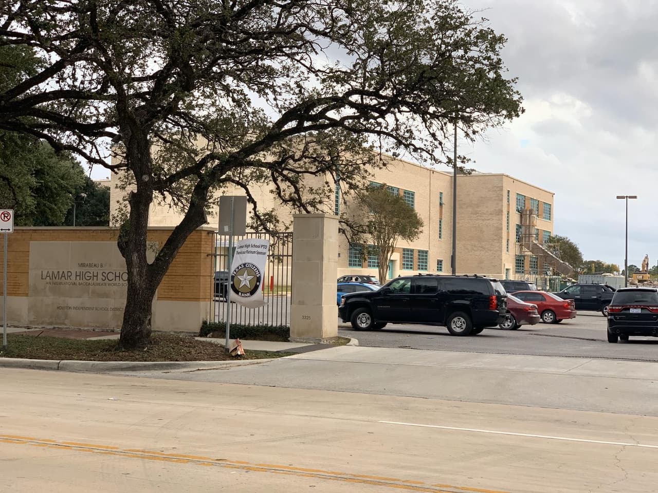 Hospitalizan de emergencia a estudiante de preparatoria por una aparente sobredosis de vapeo