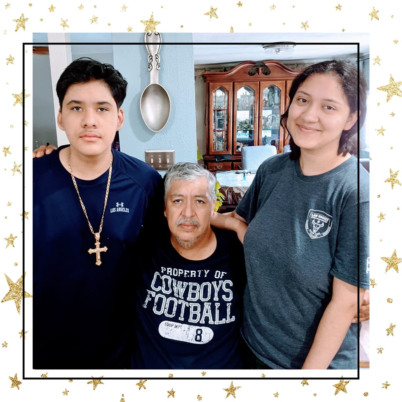 Rosalba Pérez publicó una foto felicitando a su querido esposo, por ser un “súper Papá”.
<br>