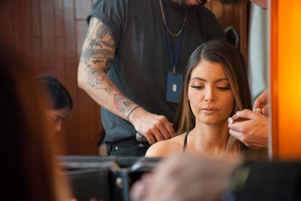 Con unos arreglos precisos en el pelo, Chiquinquirá se preparó para la segunda gala de Mira Quién Baila.