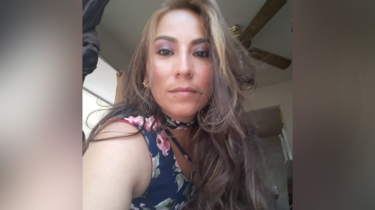 “Ya que él está detenido yo lo que necesito, pues prácticamente no me siento tranquila dejando a mis nietos en manos de esas personas que le hicieron a mi hija eso, yo quiero ver de qué manera puedo quedarme con los niños, económicamente yo no tengo un abogado, no tengo para solventar un abogado y me puedan dar a los niños, yo sé que ellos tiene recursos y esa es la manera en la que ellos pudieran quedarse con mis hijos”, concluyó Alcaraz.