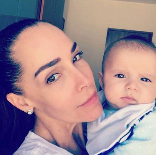 Además, Sharis Cid señaló que Alessia ha sido la bendición más grande de su vida junto con su trabajo. "¿Qué más le puedo pedir a la vida?", se preguntó.