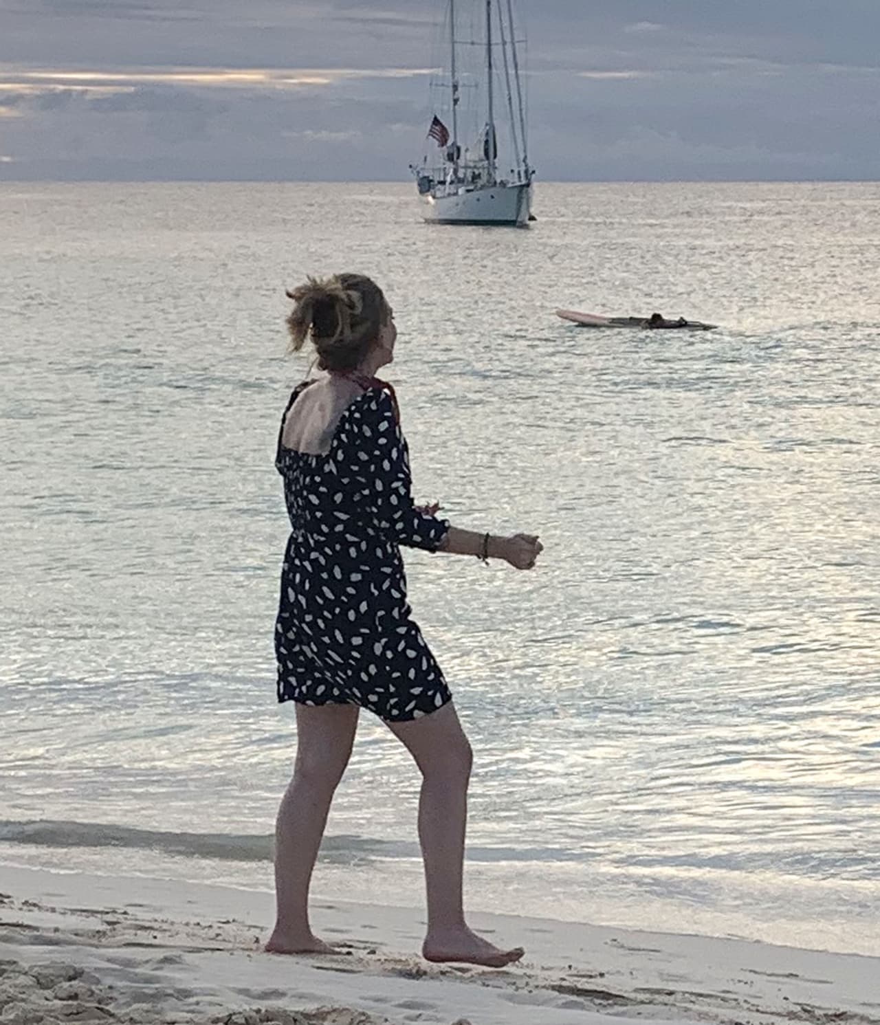 Aunque la entrenadora de 36 años mencionó que no creía que a Adele "le gustara mucho el ejercicio", 
<b>ha trascendido que la cantante también se ha acercado a dos personalidades </b>importantes para trabajar en su imagen corporal: a 'The Body Coach', Joe Wicks, y al entrenador de celebridades, Dalton Wong.