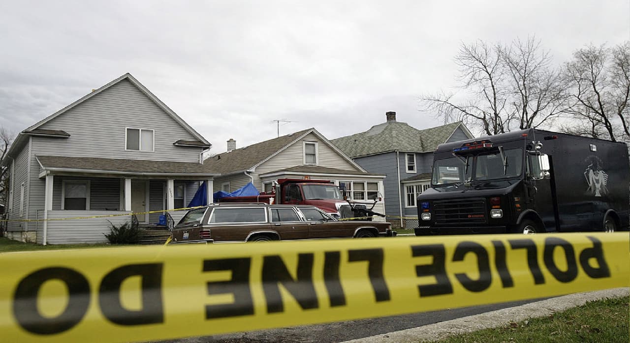 Encuentran muertos a 2 menores de edad dentro de casa en Indiana