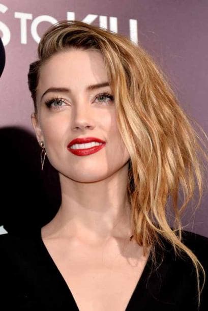 La guapa actriz trae vuelto loco al "pirata". Mira aquí lo último en chismes.