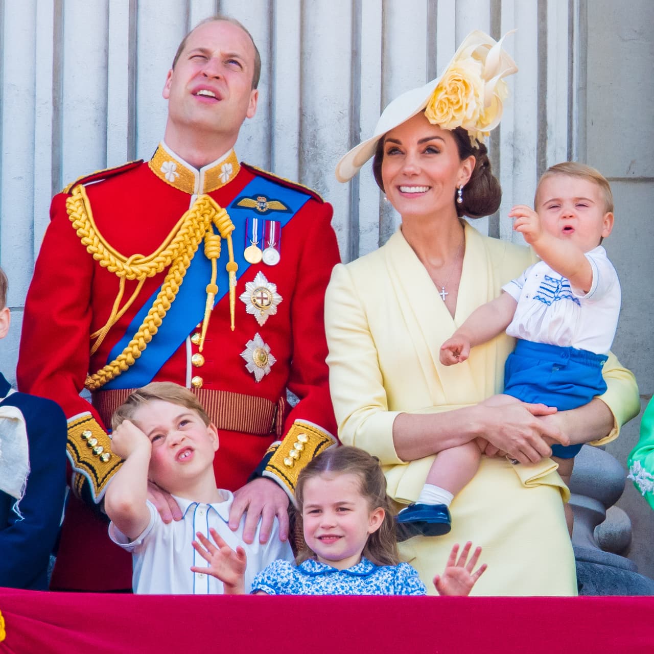 Por primera vez, 
<b>Kate Middleton</b> habló a fondo de las 
<b>dificultades y alegrías</b> que ha tenido, tras convertirse en madre de sus tres hijos: el príncipe George (6 años), la princesa Charlotte (4) y el pequeño príncipe Louis (1).
<br>